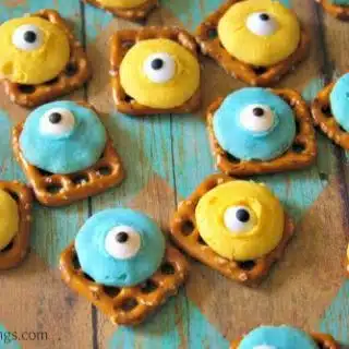 Easy Minion Chocolate Candy Pretzel Snack Recipe