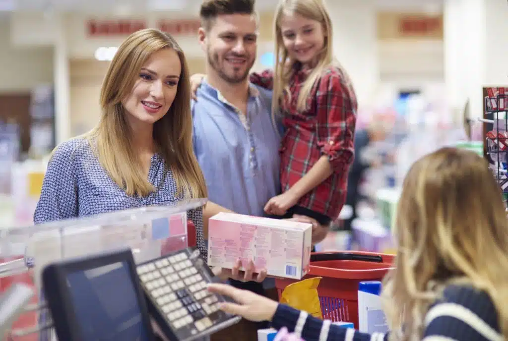 Paying at the grocery store e1579614109251