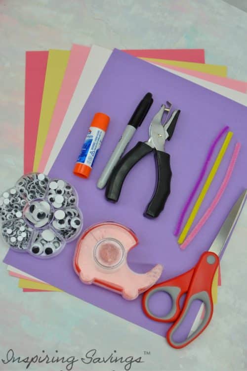 Supplies needed for making valentine's day paper chains