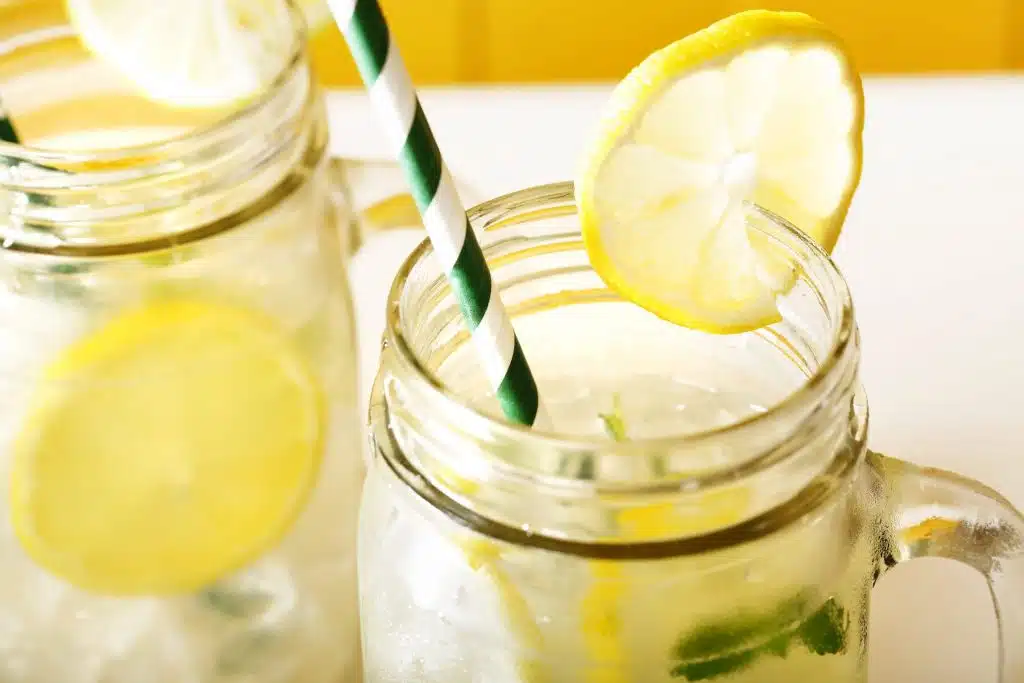 Lemons in water e1578934439648