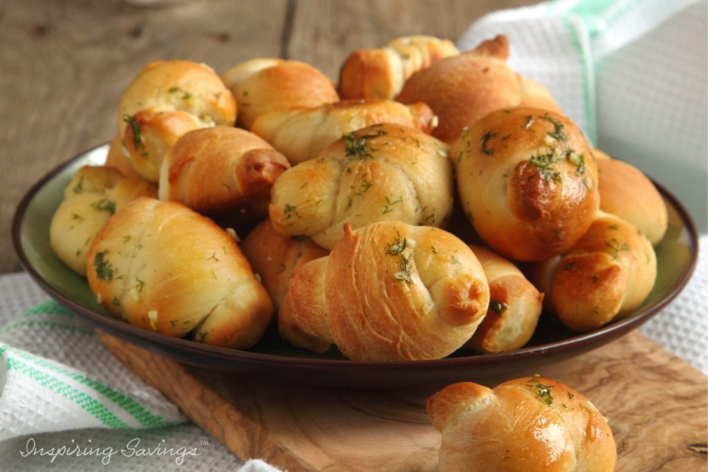 Garlic knots ready to serve on table
