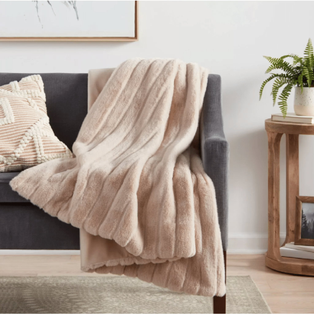 Textured Faux Fur Throw Blanket