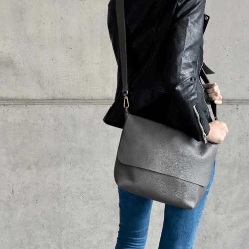 cross body bag in gray color