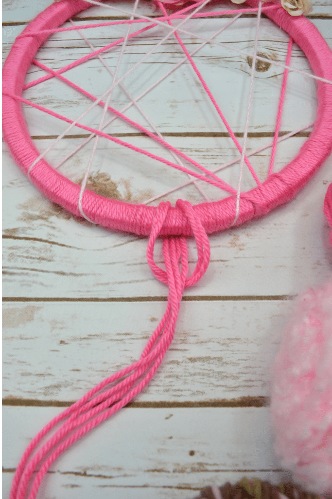 Creating tail for dream catcher
