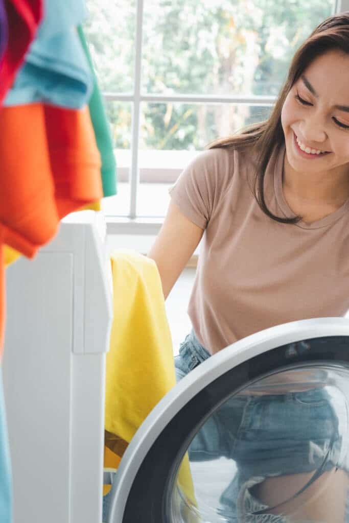 Doing Laundry using washing machine balls