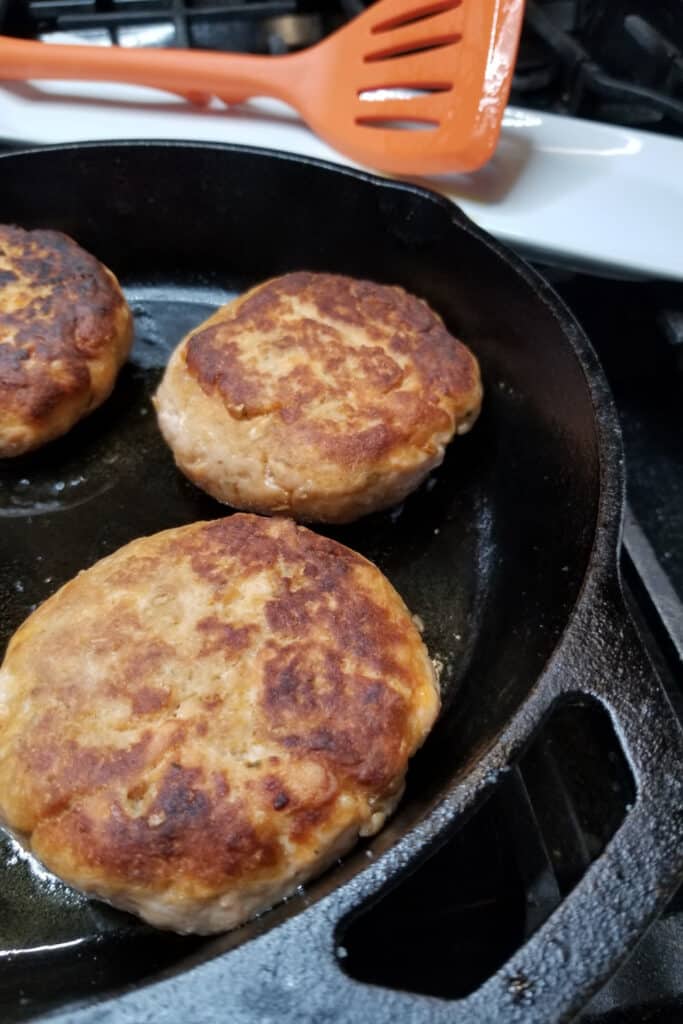 cooked salmon burgers