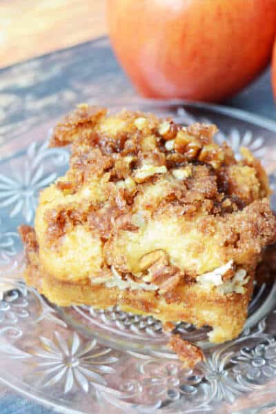 apple crumb cake on clear class plate