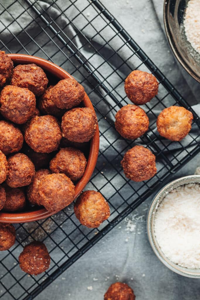 meatballs making your meals stretch