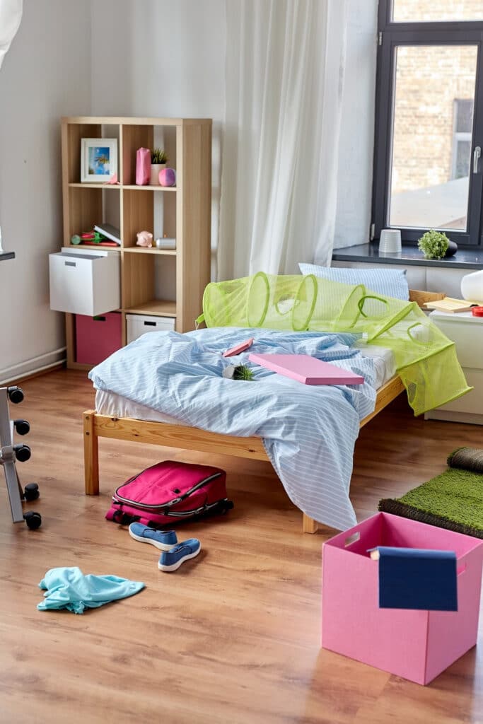 Messy kids room - Stop Household Clutter