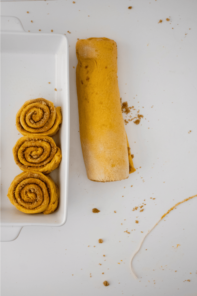 Cutting rolls for cinnamon rolls