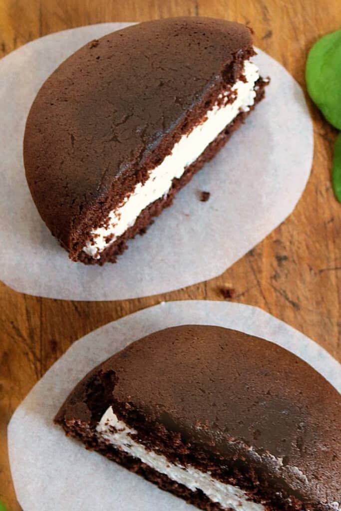 Whoopie pie with spinach
