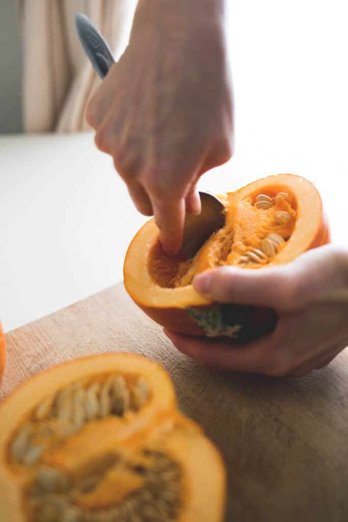 removing pulp from pumpkins