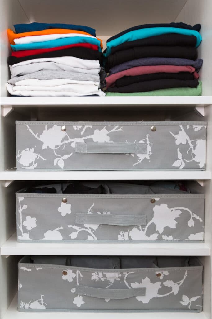How to Clean and Organize Your Closet Maintaining