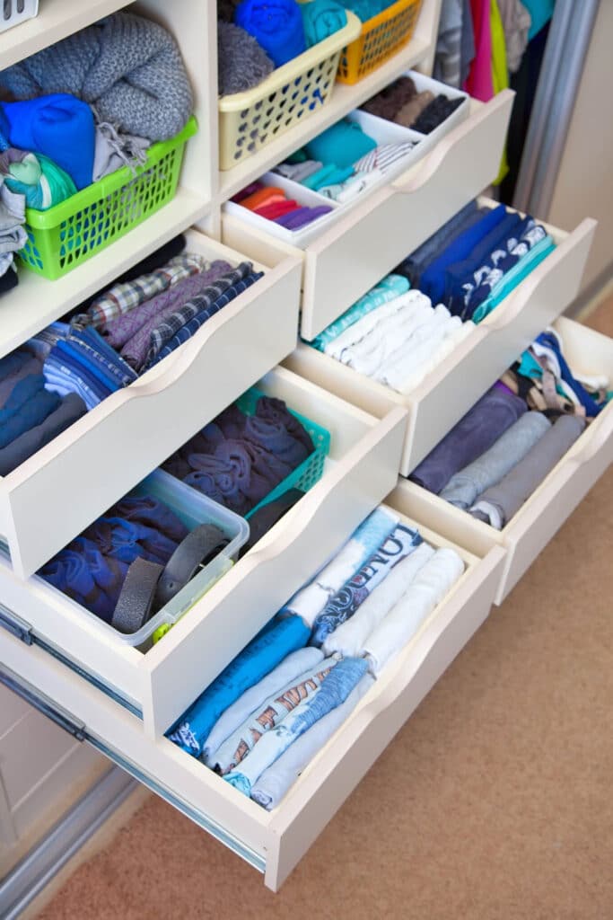 How to Clean and Organize Your Closet closet system