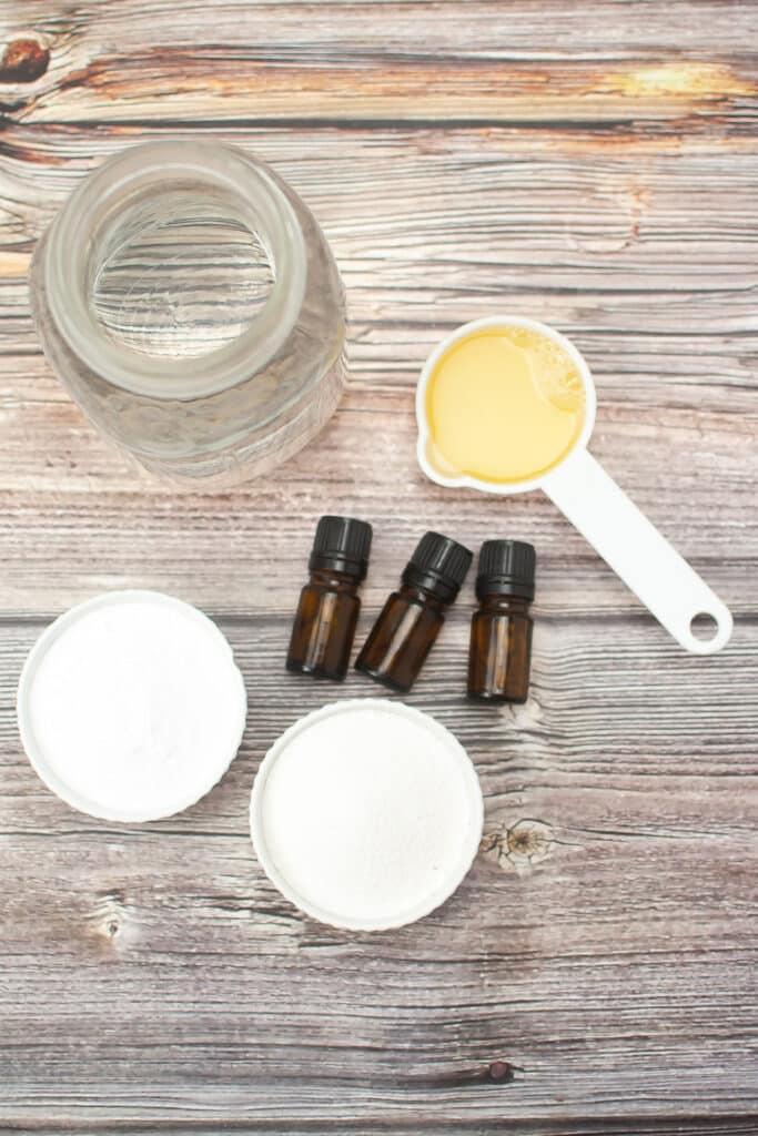 Ingredients to make homemade liquid Laundry detergent