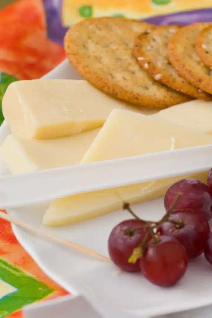 cheese and crackers picnic food for kids
