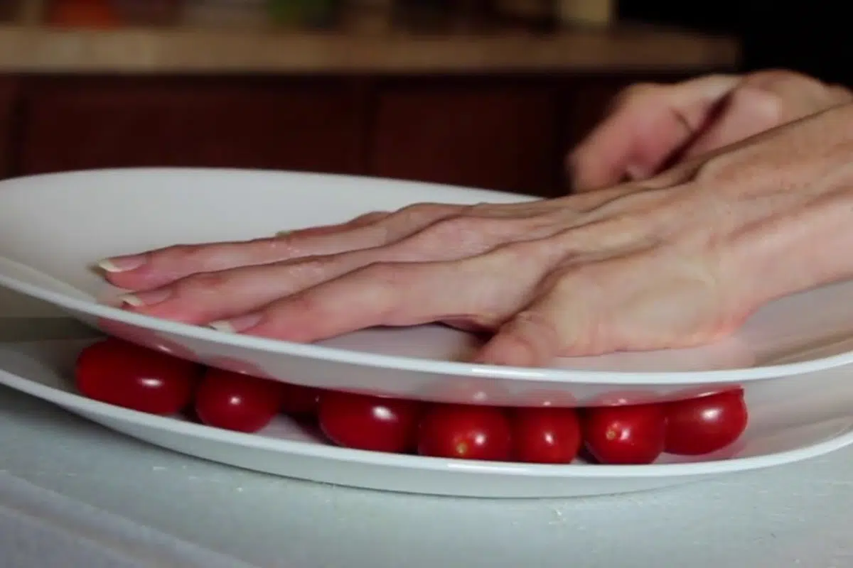 Cutting tomatoes Photo Credit Your Knife Guy