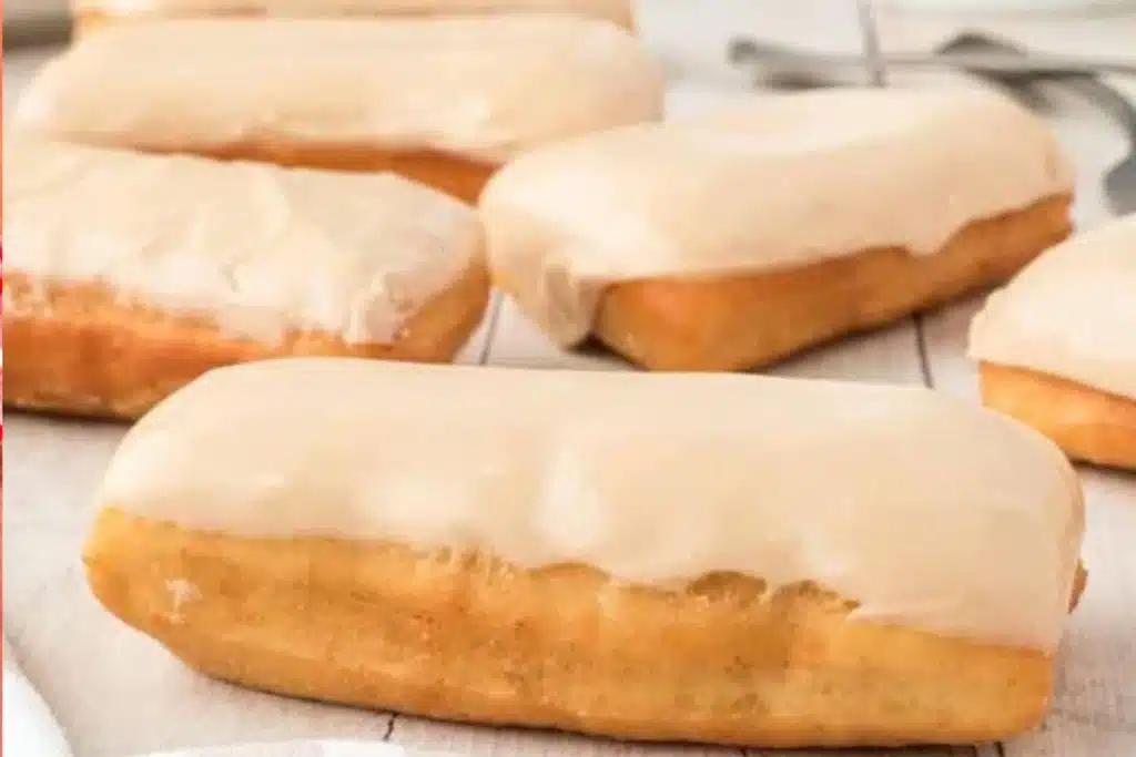 Maple Bars Photo Credit Love Bakes Good Cakes