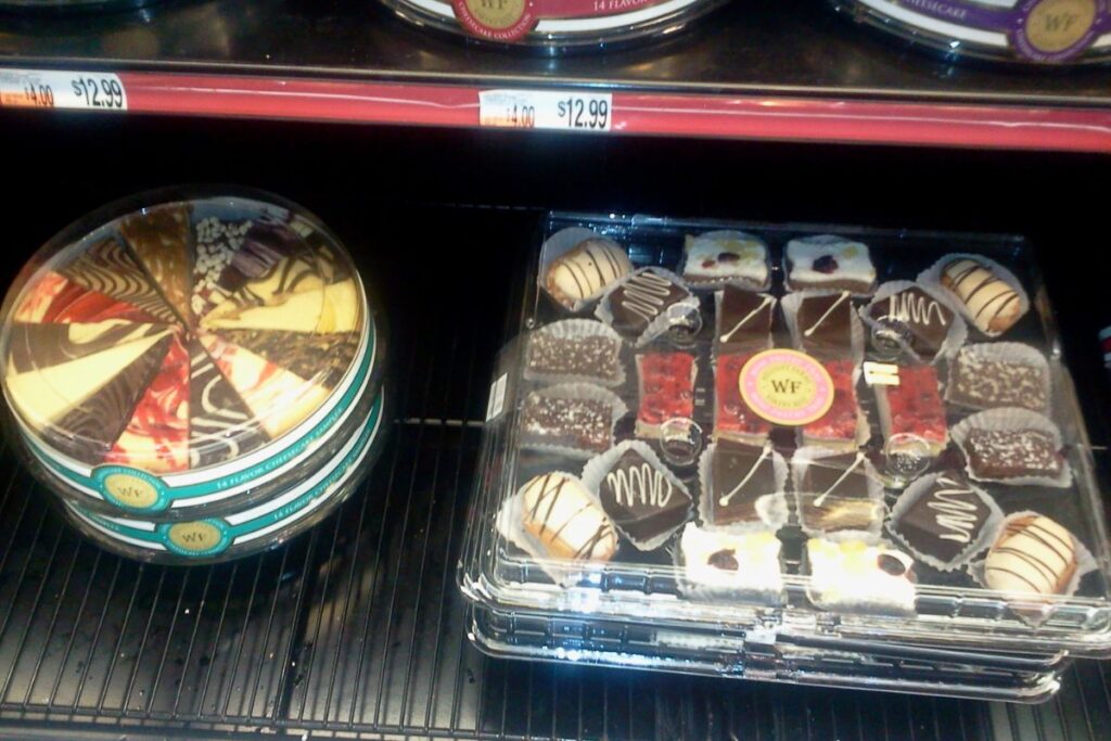 Bj's Mni Desserts Photo Credit Who Said Nothing Is Free