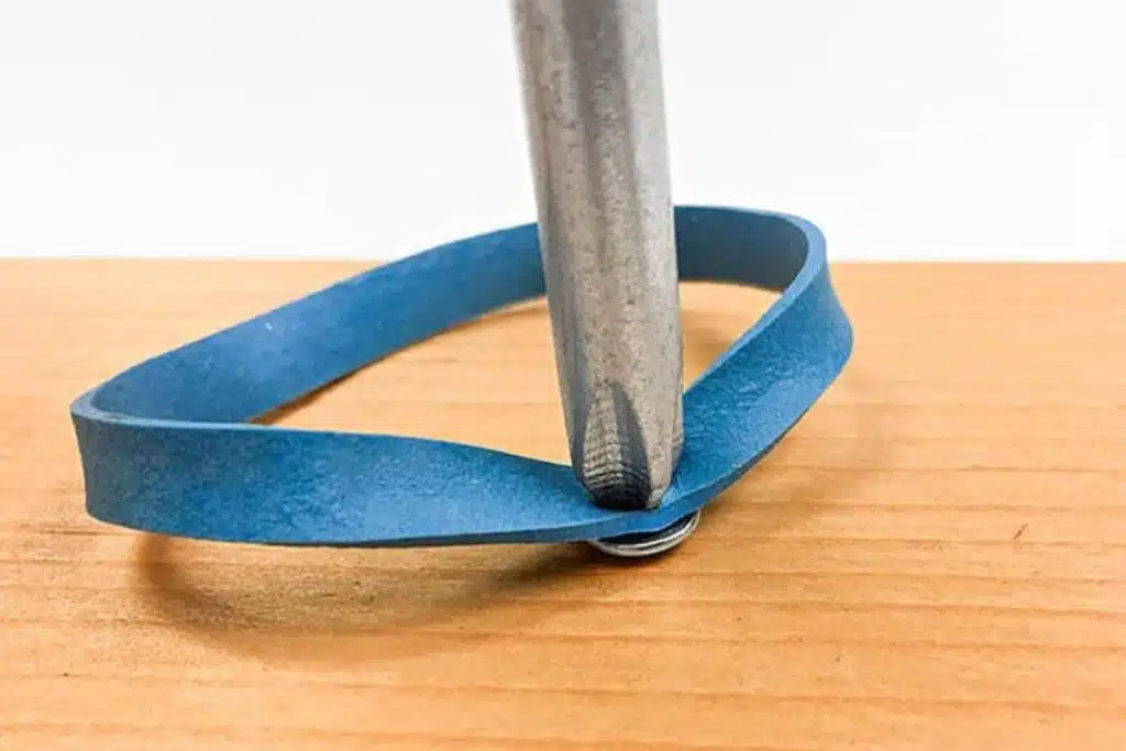 Screw Rubber Band Photo Credit Kitchen Cabinet Kings