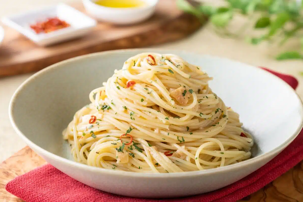 Spaghetti Aglio e Olio Pasta Photo Credit Canva Pro Stock Image