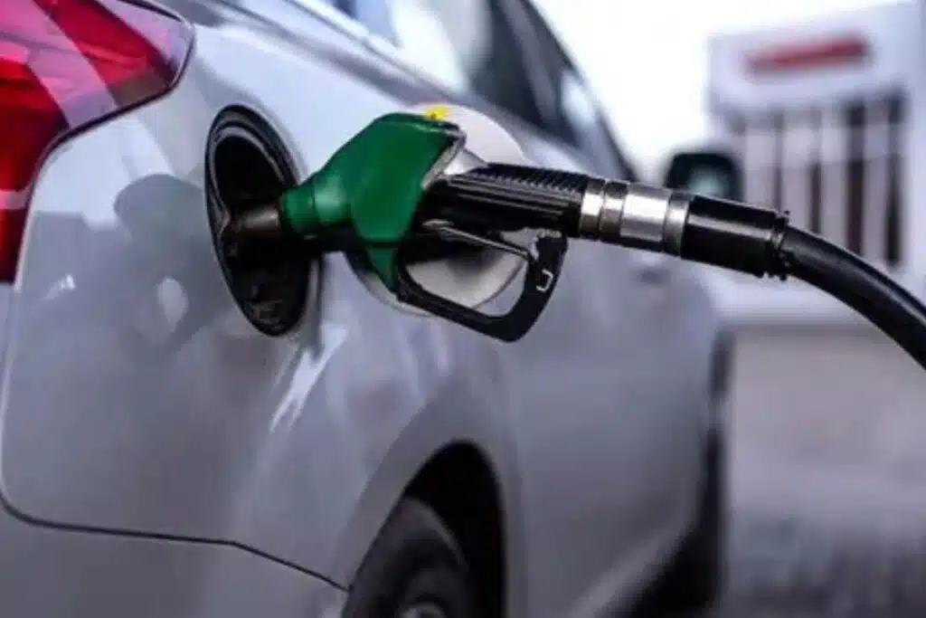 Gas Station Car Photo Credit Free Pik