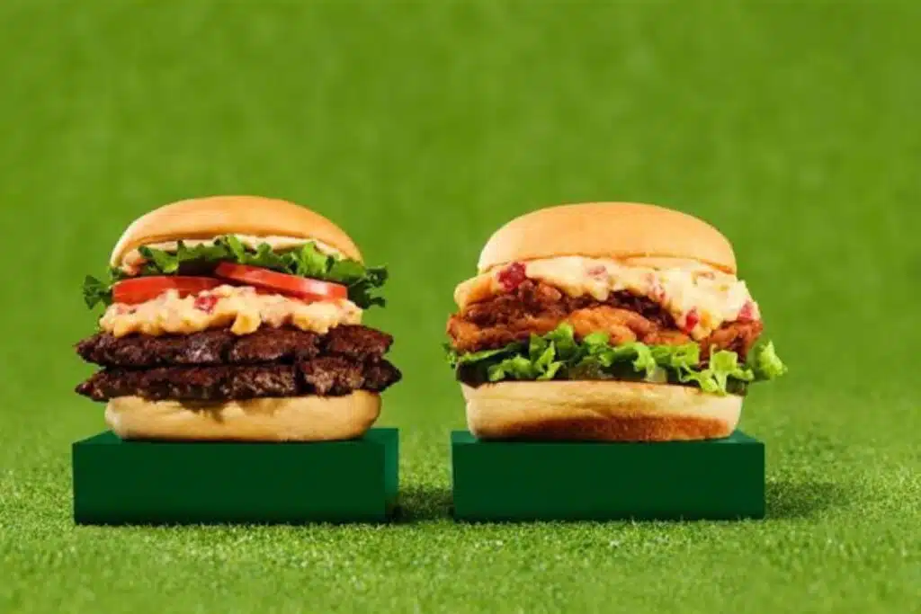 Photo Credit Shake Shack Clubhouse Pimento Cheese Burger