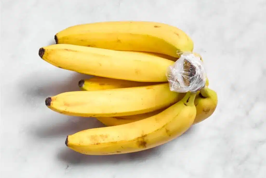 Plastic Wrap Bananas Photo Credit The Kitchn