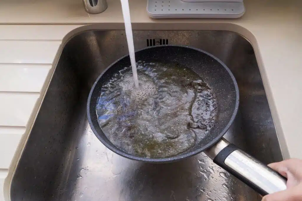 grease sink pan Image Credit Canva Pro Stock Image