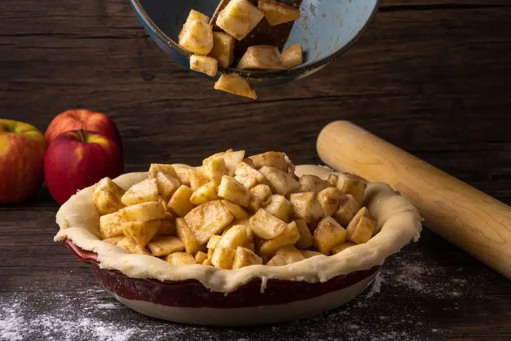 Apple Pie Filling in Pie Crust